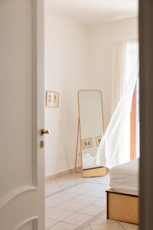Le Tre Regine Apartment Naples Exterior photo